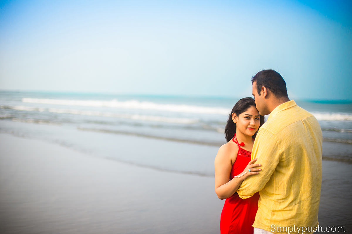 Goa prewedding beach photoshoot, best beach wedding photography goa